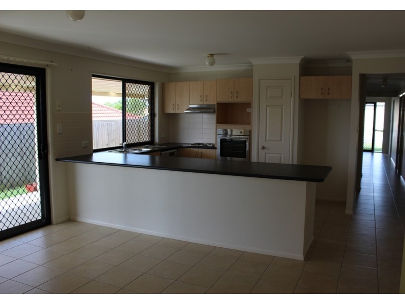 1 Wagtail Place, Bellbird Park QLD 4300