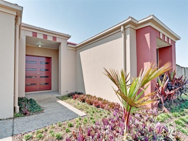 24 Harold Reinhardt Dr, Redbank Plains QLD 4301