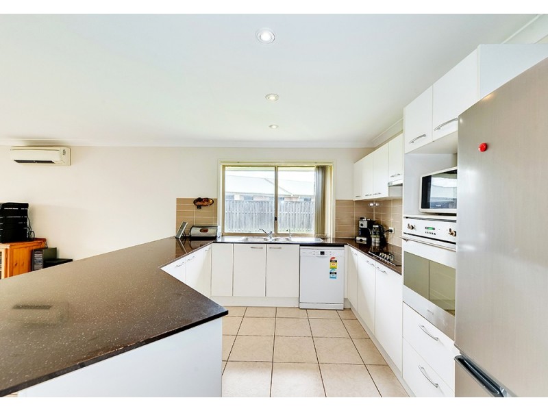 24 Harold Reinhardt Dr, Redbank Plains QLD 4301