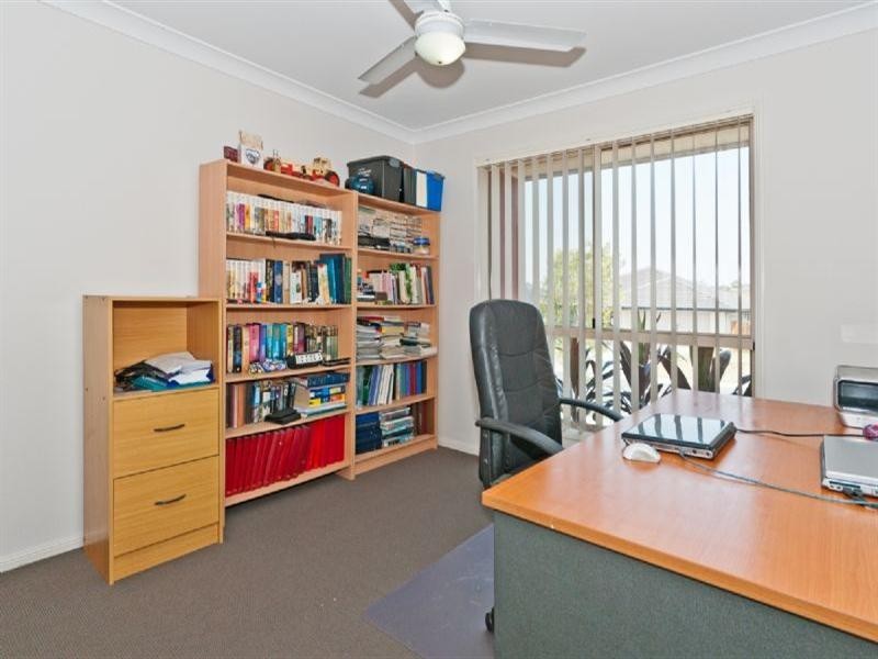 24 Harold Reinhardt Dr, Redbank Plains QLD 4301