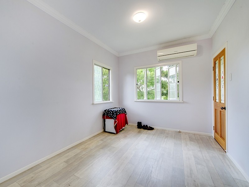 8 Short St, Goodna QLD 4300