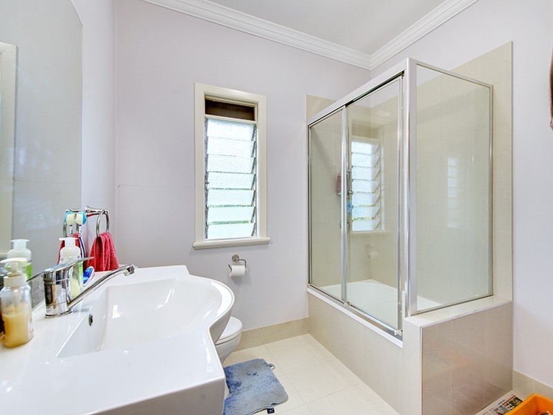 8 Short St, Goodna QLD 4300