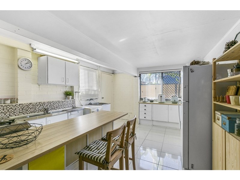 8 Peringa Street, Coopers Plains QLD 4108