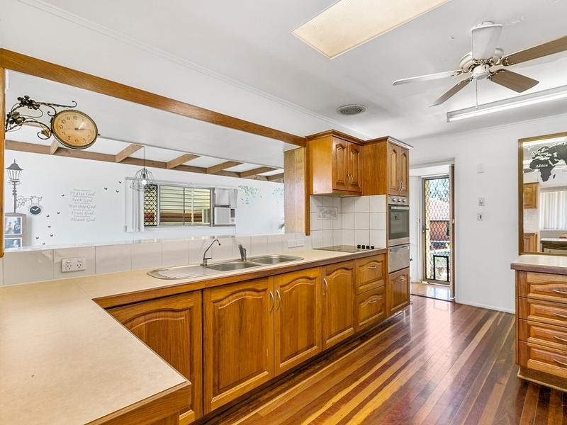 8 Peringa Street, Coopers Plains QLD 4108