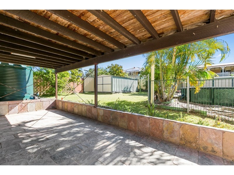 8 Peringa Street, Coopers Plains QLD 4108