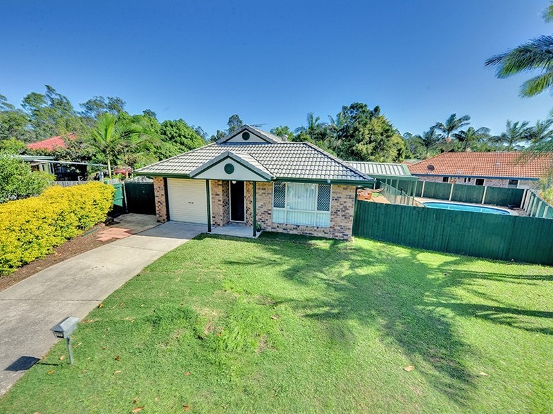 17 Barron Crt, Hillcrest QLD 4118
