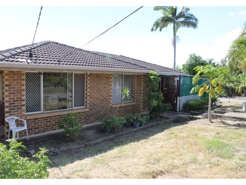 122 Johnston Street, Bellbird Park QLD 4300