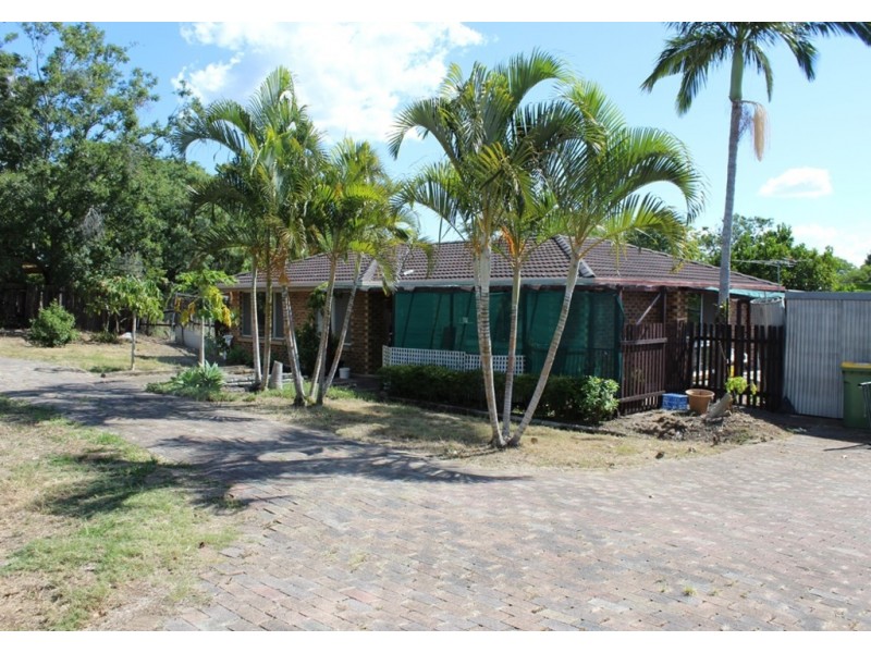 122 Johnston Street, Bellbird Park QLD 4300