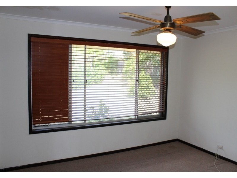 122 Johnston Street, Bellbird Park QLD 4300