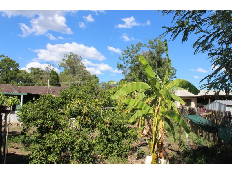 122 Johnston Street, Bellbird Park QLD 4300