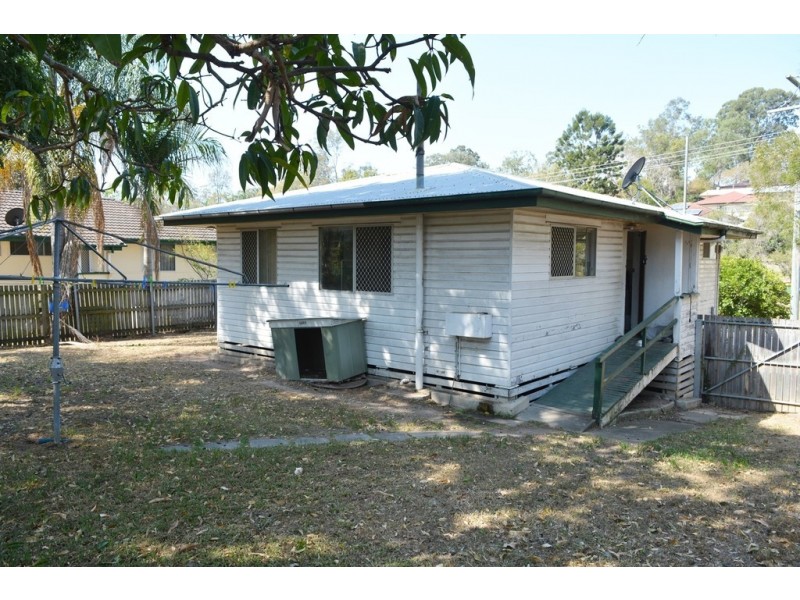 19 Damian Street, Gailes QLD 4300