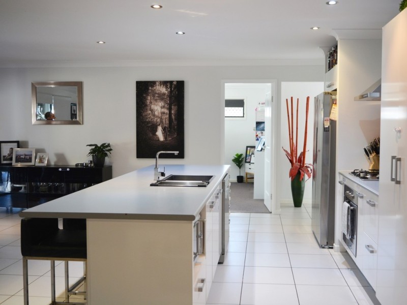 16 Walden Street, Redbank Plains QLD 4301