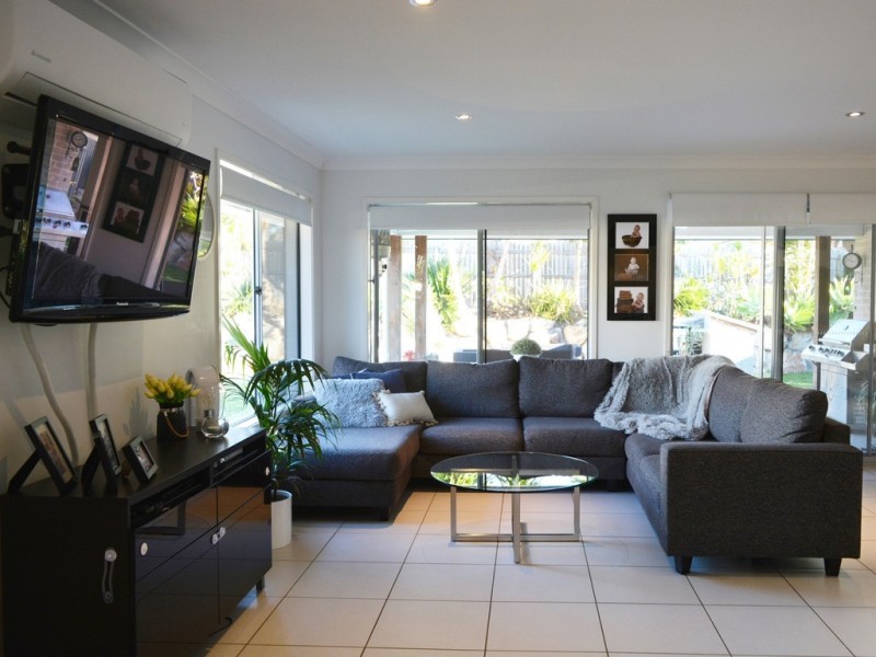 16 Walden Street, Redbank Plains QLD 4301
