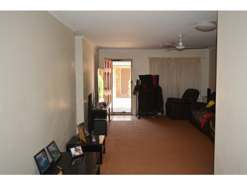 4/1 Rosegum Place, Redbank Plains QLD 4301