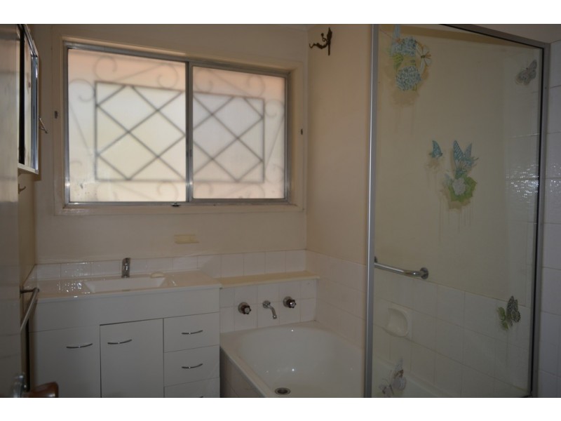 144 Redbank Plains Road, Bellbird Park QLD 4300