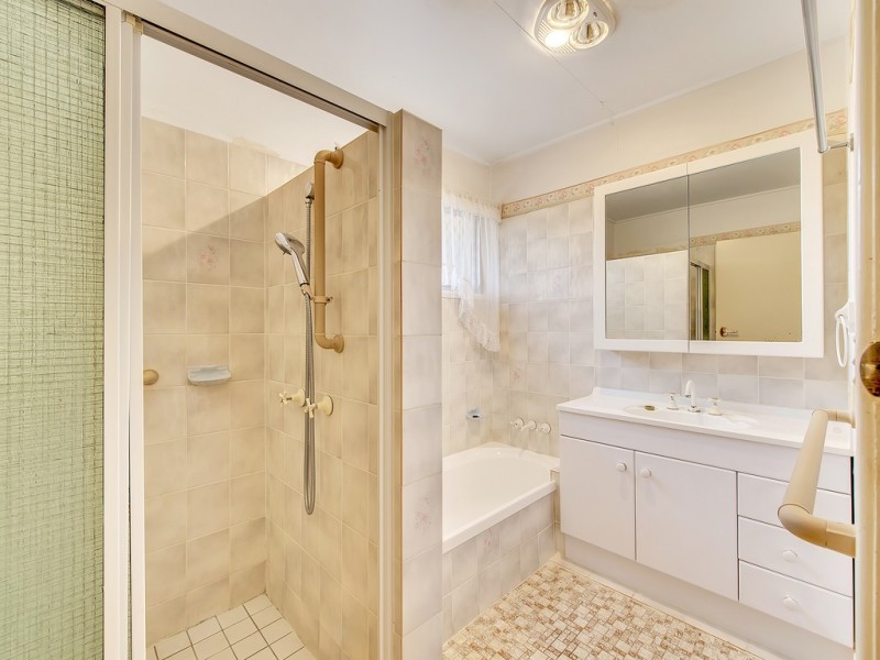 15 Eagle Street, Goodna QLD 4300