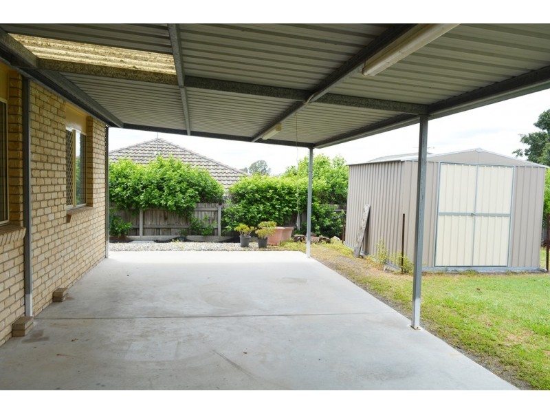 7 Gleneagles Crescent, Oxley QLD 4075