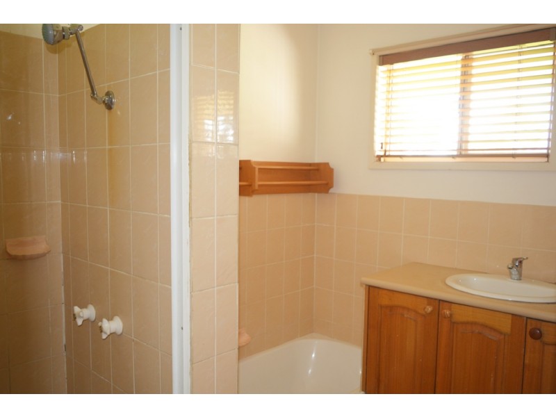 44 Tibbits Street, Bundamba QLD 4304