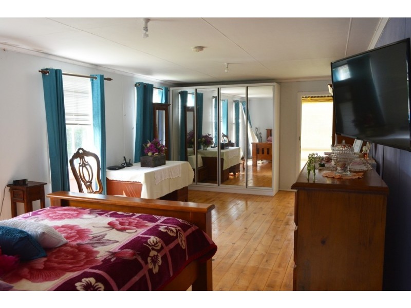 37 Storey Street, Redbank Plains QLD 4301