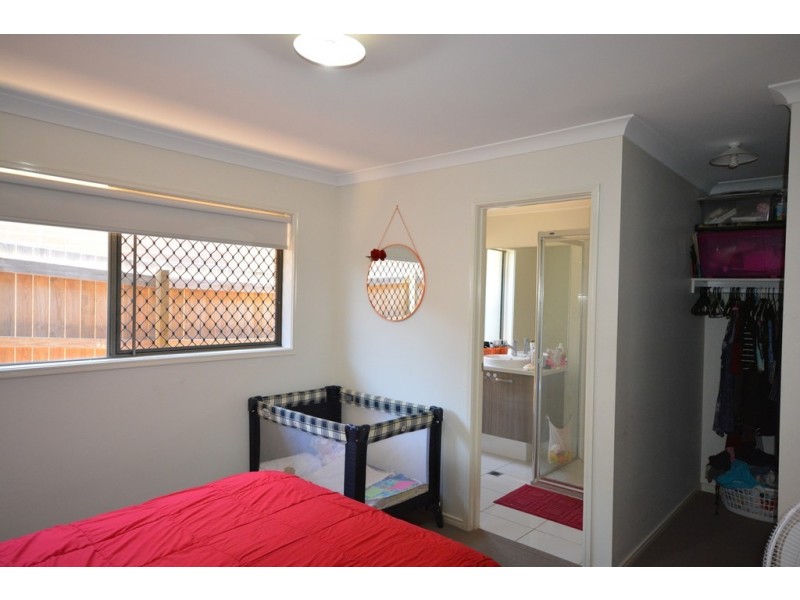 60 Treeline Circuit, Yarrabilba QLD 4207