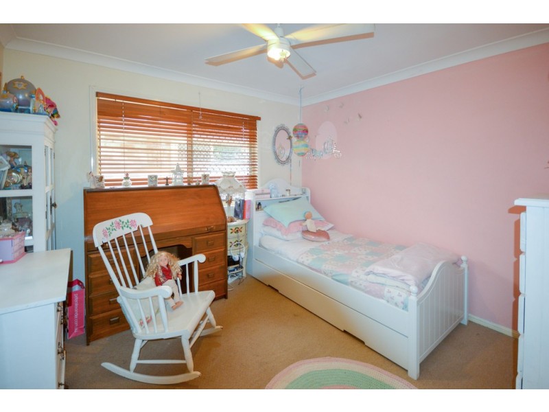 4 Greta Court, Camira QLD 4300