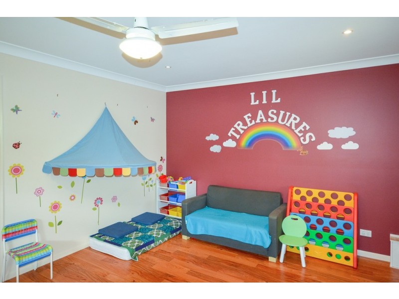 4 Greta Court, Camira QLD 4300