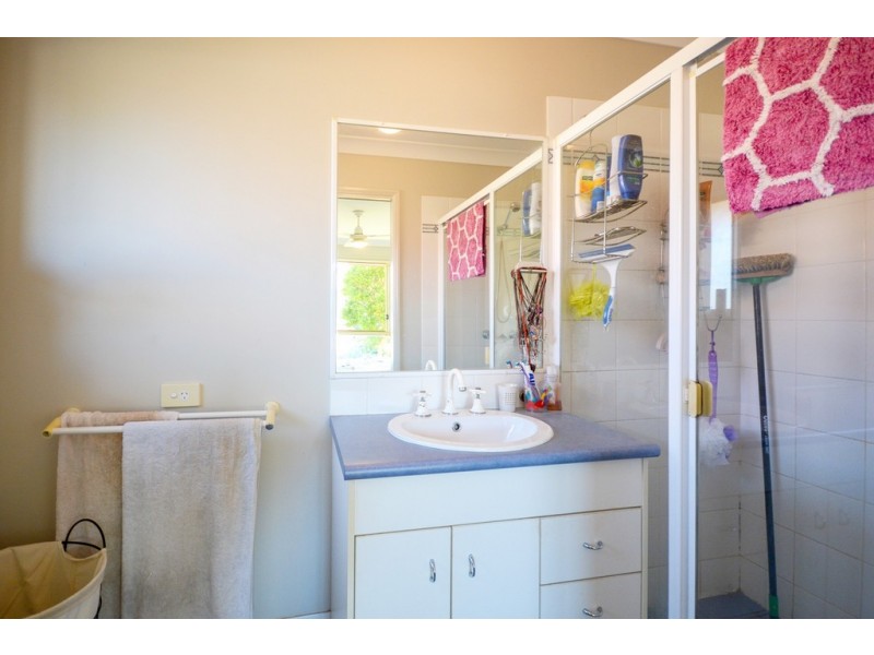 47 Rockman Drive, Raceview QLD 4305
