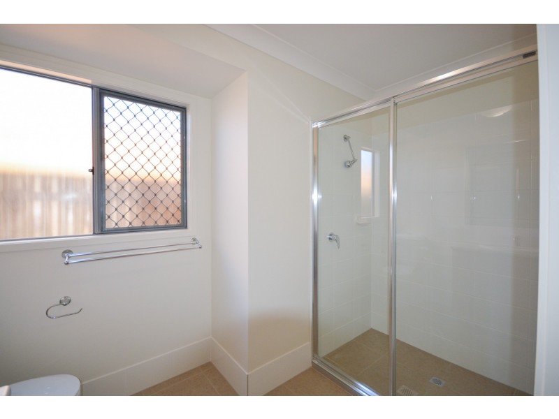 115 Fernbrooke Blvd, Redbank Plains QLD 4301