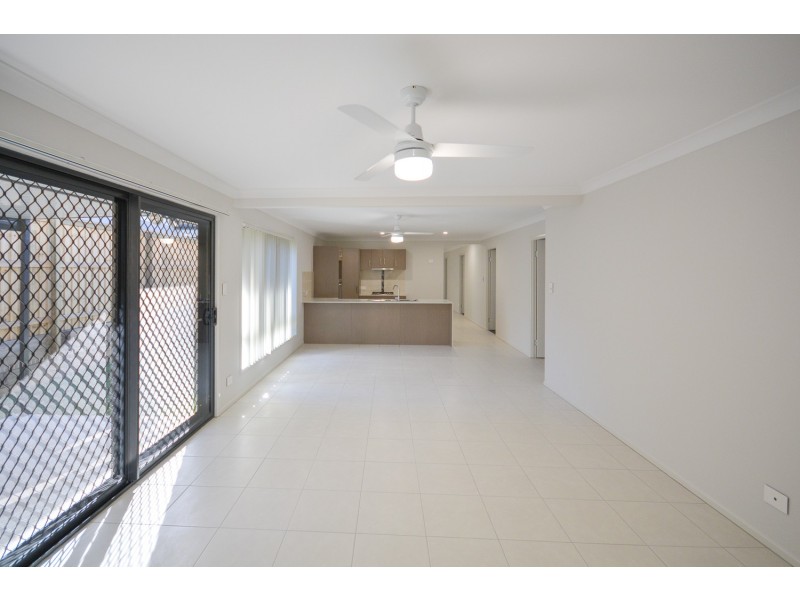 14 Saunter Street, Bellbird Park QLD 4300