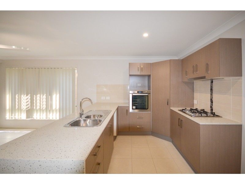 14 Saunter Street, Bellbird Park QLD 4300