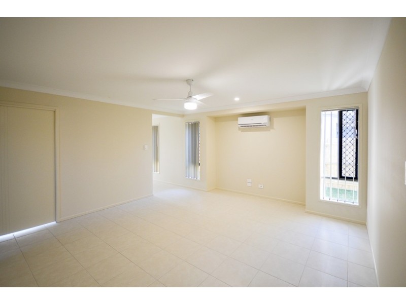23 Holland Street, Bellbird Park QLD 4300