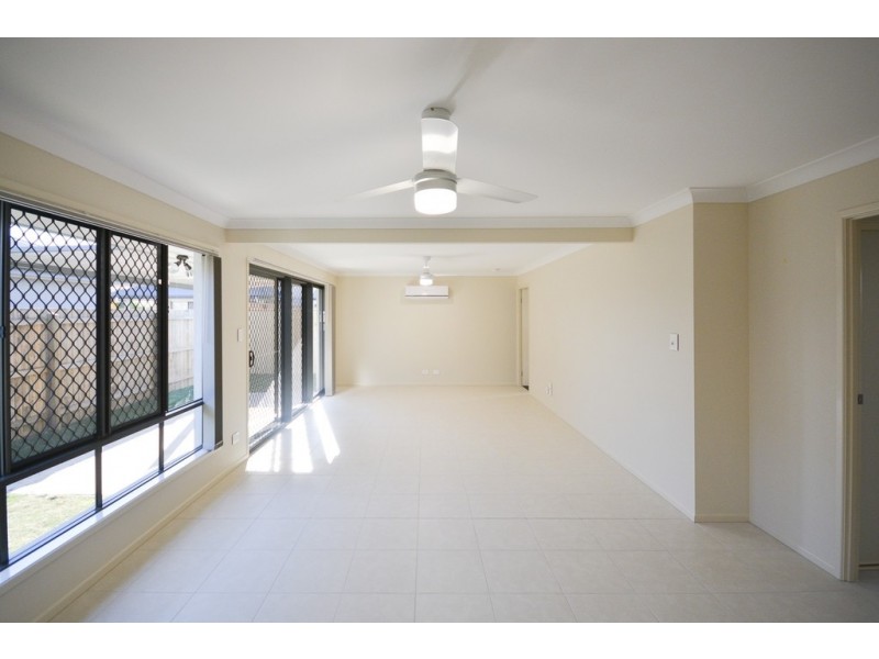 23 Holland Street, Bellbird Park QLD 4300