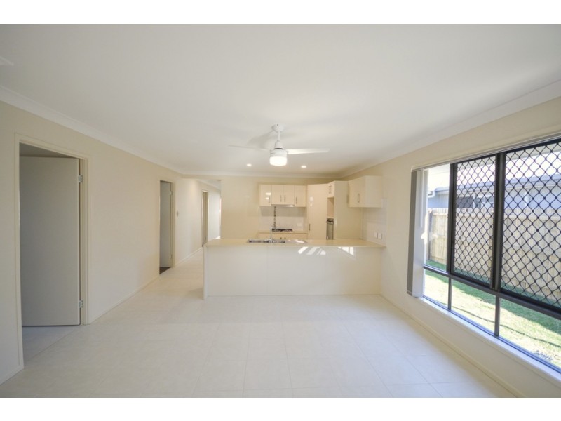 23 Holland Street, Bellbird Park QLD 4300