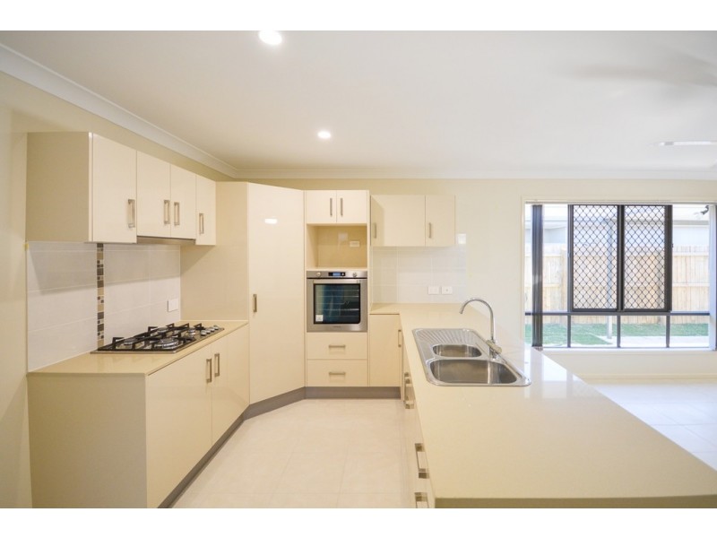 23 Holland Street, Bellbird Park QLD 4300