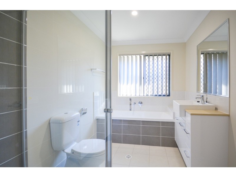 23 Holland Street, Bellbird Park QLD 4300