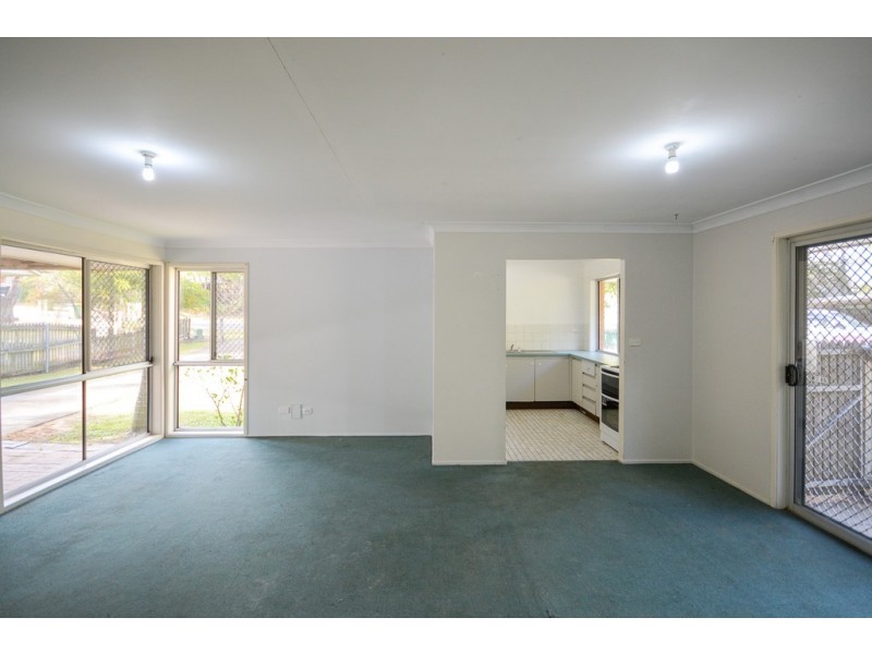 13 Jackson Court, Dinmore QLD 4303