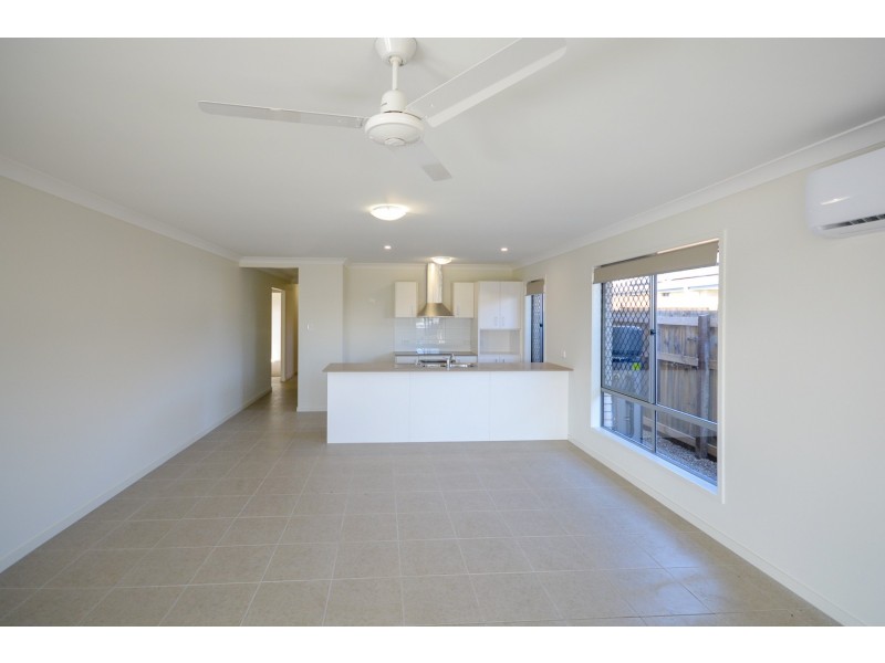 115 Fernbrooke Blvd, Redbank Plains QLD 4301