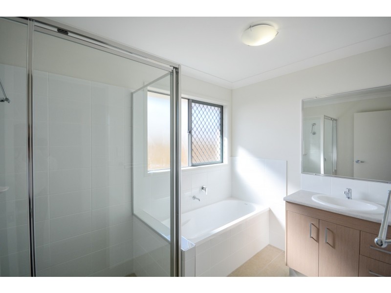 115 Fernbrooke Blvd, Redbank Plains QLD 4301