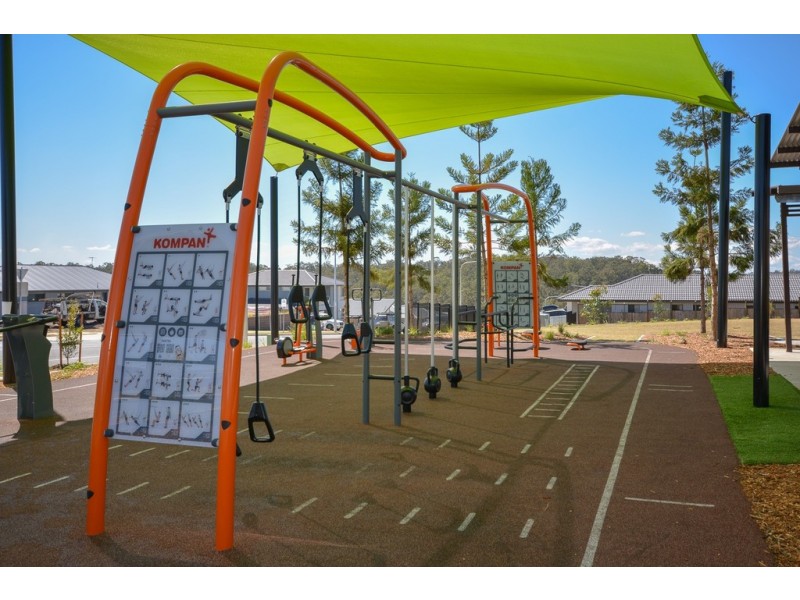 45 Meadows Circuit, Bellbird Park QLD 4300