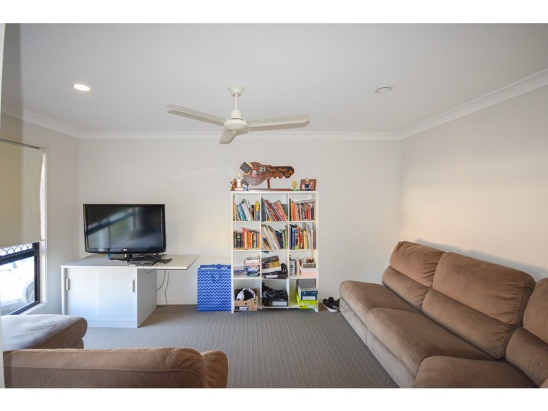 26 Ashbourne Avenue, Goodna QLD 4300