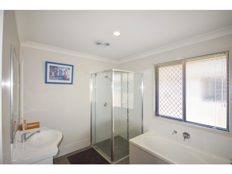 26 Ashbourne Avenue, Goodna QLD 4300
