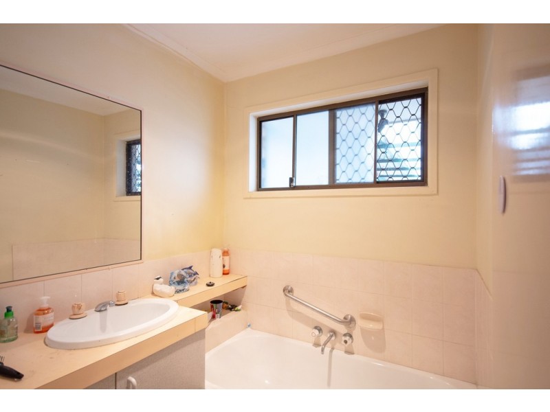 14 Somerfield Street, Redbank Plains QLD 4301