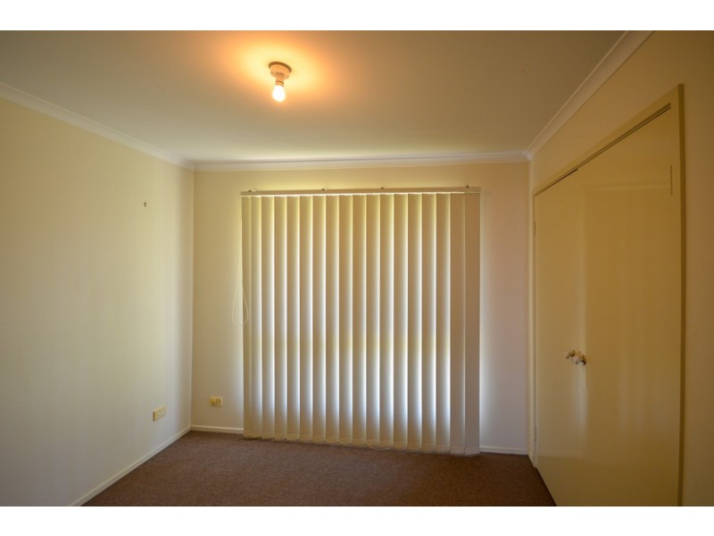 1/236 Brisbane Tce, Goodna QLD 4300