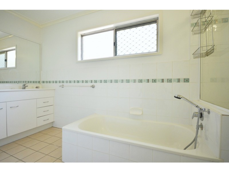 6 Vogler Court, Collingwood Park QLD 4301