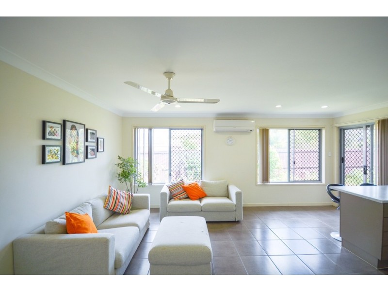 37 Kinglake Ave, Springfield Lakes QLD 4300