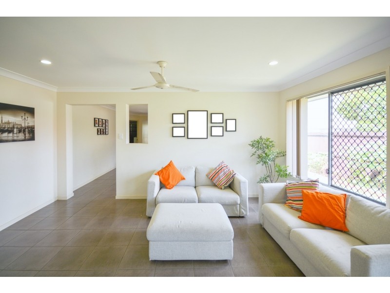 37 Kinglake Ave, Springfield Lakes QLD 4300