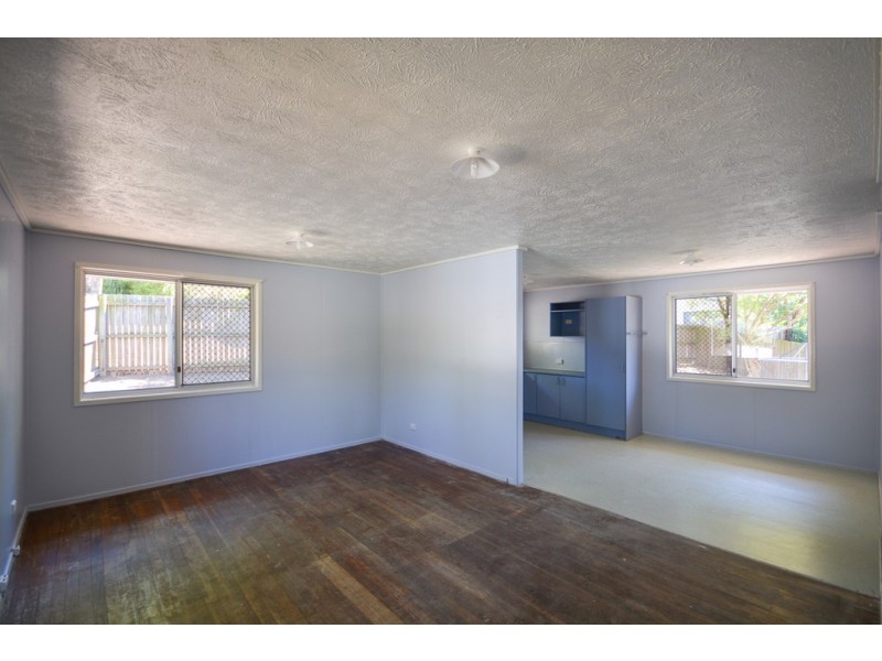1 Hendren Court, Goodna QLD 4300