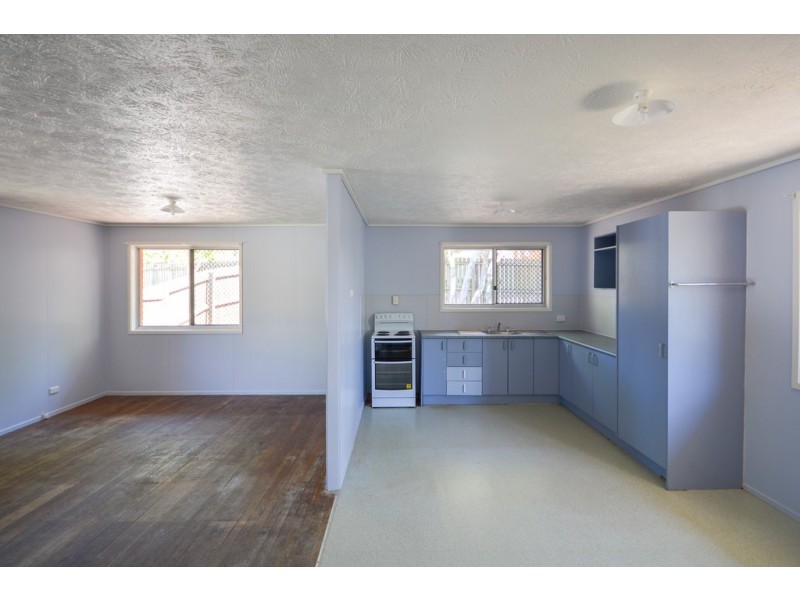 1 Hendren Court, Goodna QLD 4300