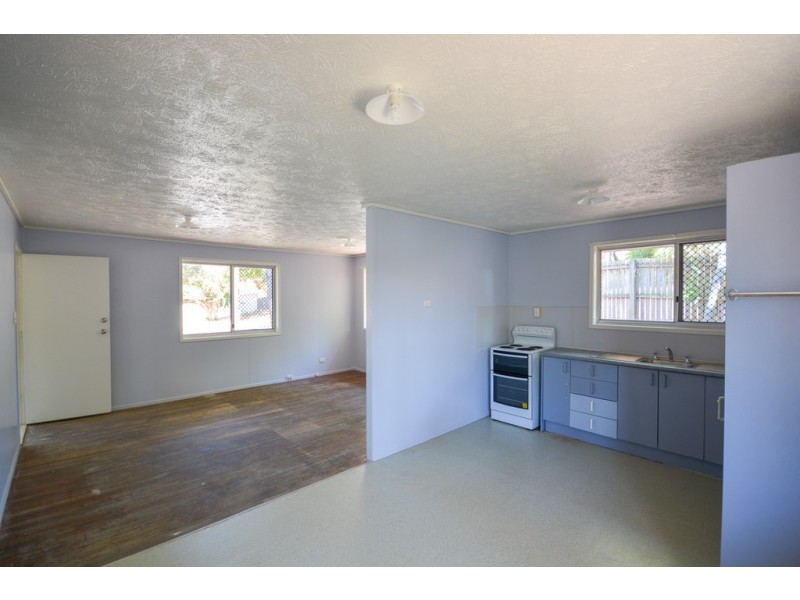 1 Hendren Court, Goodna QLD 4300