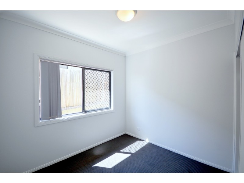 8 Forest Ridge Court, Springfield Lakes QLD 4300